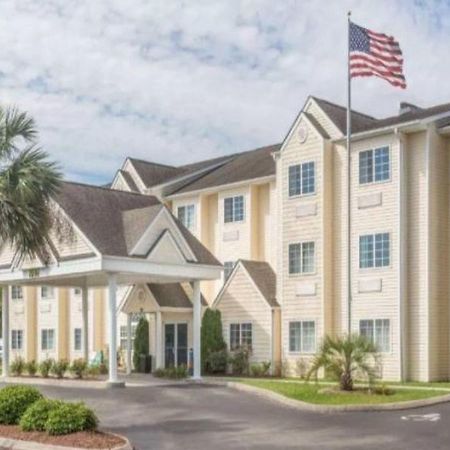 Microtel Inn & Suites By Wyndham Carolina Beach Exterior photo